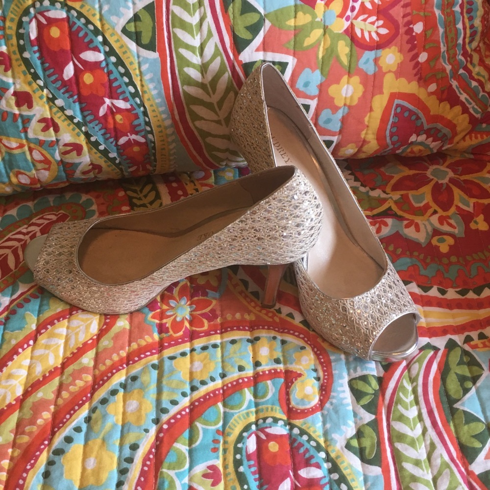 Sparkle peep-toe high heels very comfortable to wear!!